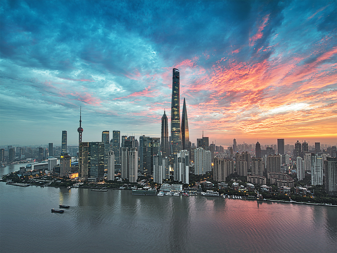 上海外滩夜色繁华 浦江两岸城市风景迷人